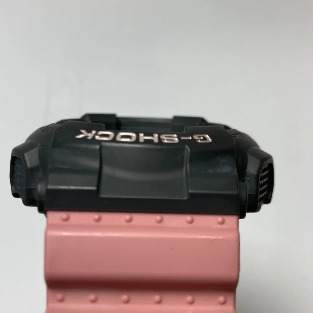 Casio Gshock, GMA-S140, gray bezel, dusty pink strap and accents working battery